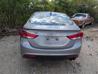 2013 Hyundai Elantra SE - Exterior Rear Center Image